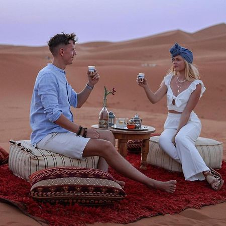 Sahara Family Luxury Camp Hotel Мерцуга Екстериор снимка